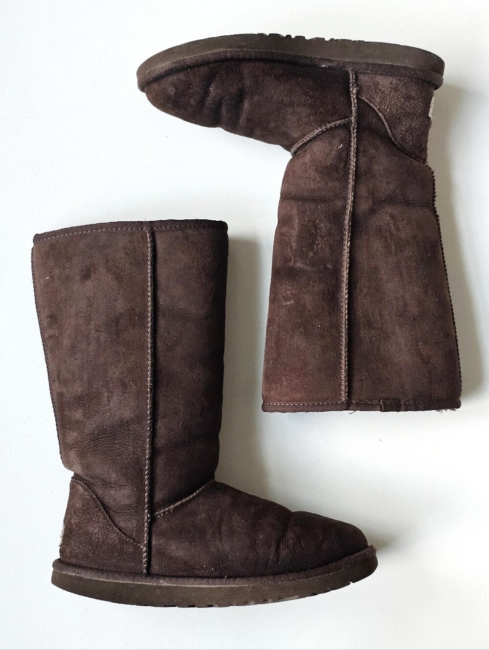 UGG Australia Classic Tall Boots Women's Size 7 Chocolate Brown Sheepskin Winter